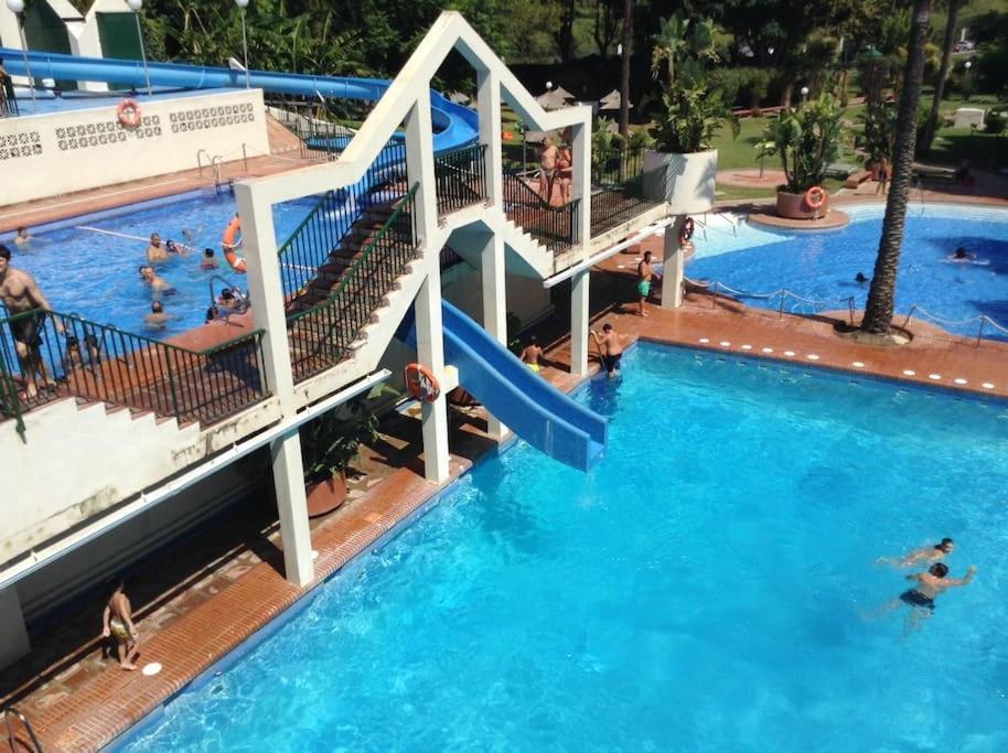 Lux. Frontbeach-Terrace. 5 Pools.Tv. 2 A.C.Netflix Benalmádena Exterior foto